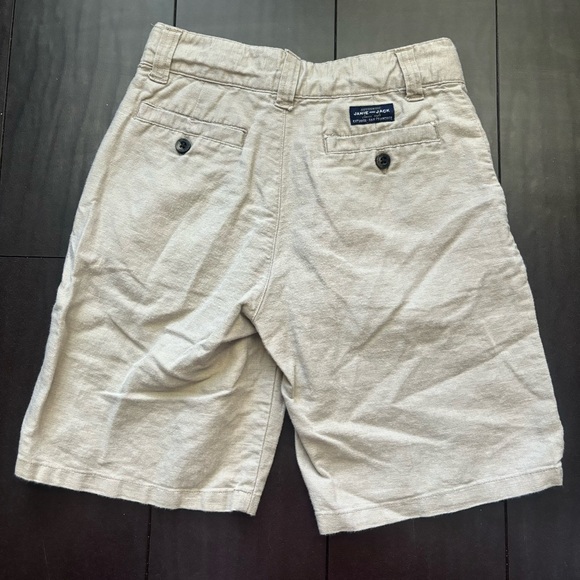 Janie & Jack Linen & Cotton blend tan shorts w/ adjustable waist size 5 - Picture 4 of 6